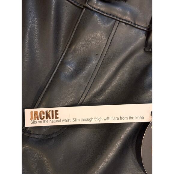 Dollhouse vegan leather high rise flare Jackie style women’s pants size 7/8 - Picture 6 of 12